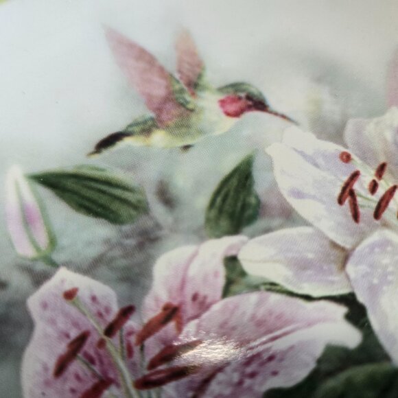 Hummingbird & Lillies Cup and Saucer - Picture 4 of 11